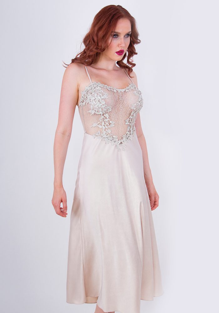 Aurora Floor-Lenght Chemise